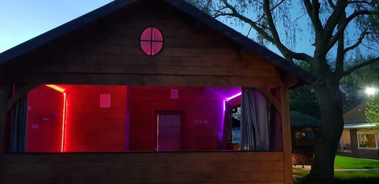 Hooglede Het Filipijns Slaaphuisje المظهر الخارجي الصورة